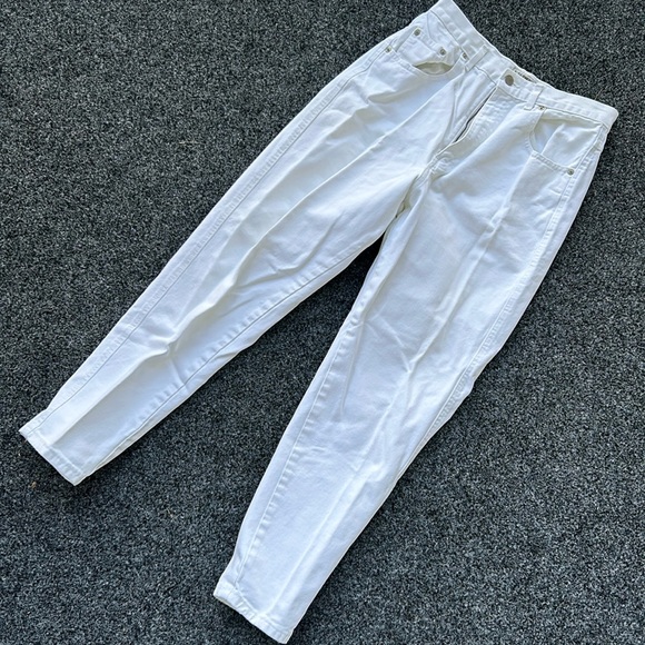 White Jeans - Picture 1 of 3